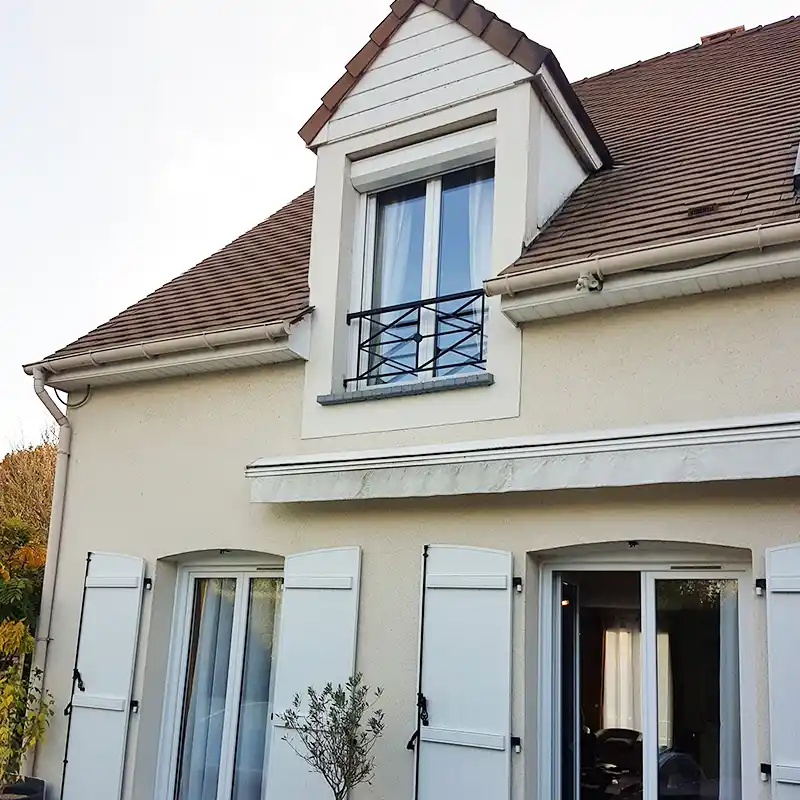 Maison avec volets